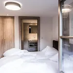 A Casa Smaragd 아파트 솔덴