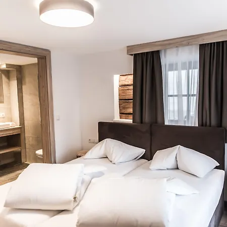 A Casa Smaragd 아파트 *