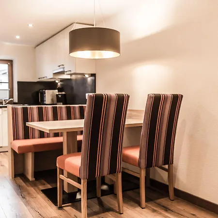 A Casa Smaragd Apartmán *